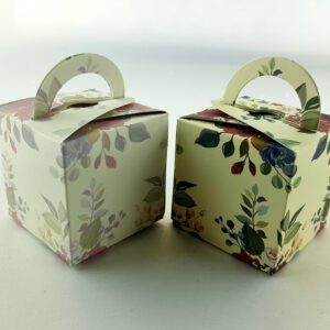 Vintage Red Rose – Printed Cube Floral Favour Box