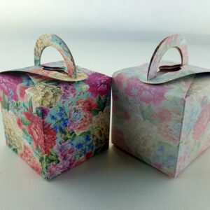 Vivid Multicoloured Rose – Printed Cube Floral Favour Box