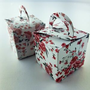 Simple Magenta Rose – Printed Cube Floral Favour Box